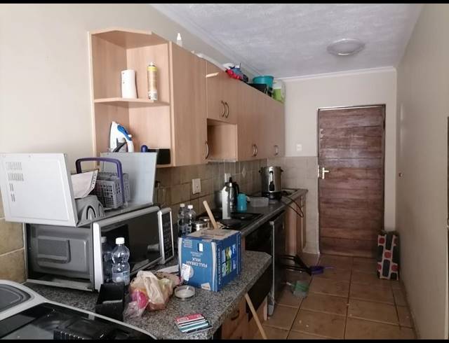 2 BEDROOM APARTMENT FOR SALE IN CASTLEVIEW